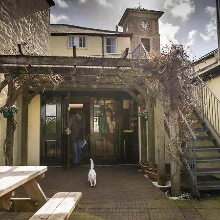 Tyacks Hotel