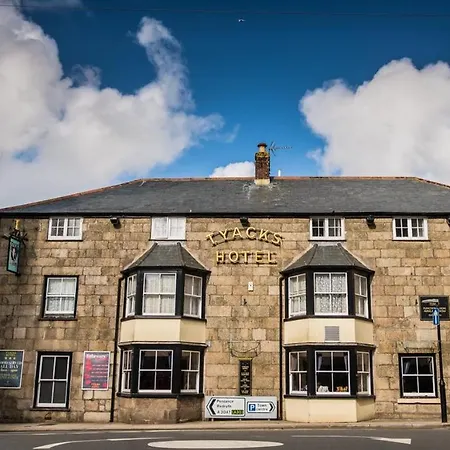 Tyacks 3* Camborne