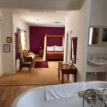 Tyacks Hotel Camborne
